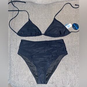 Women’s Size M bikini set brand new with tags never worn